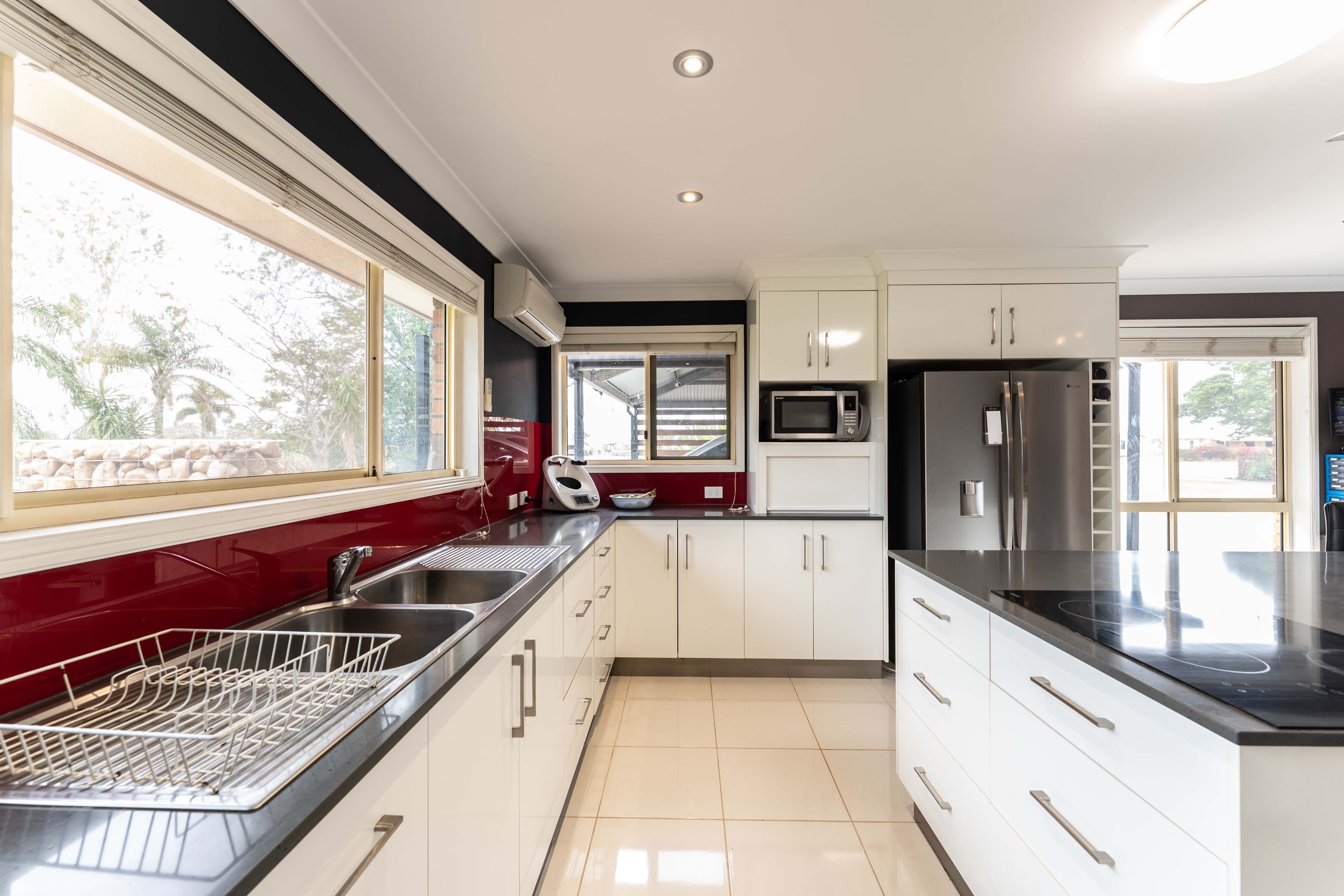 29 Edgewood Drive, Emerald QLD 4720, Emerald - Thumbnail 6