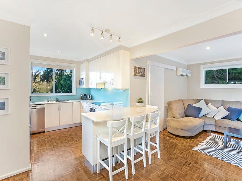 6 Conjola Place, Gymea Bay - Thumbnail 2