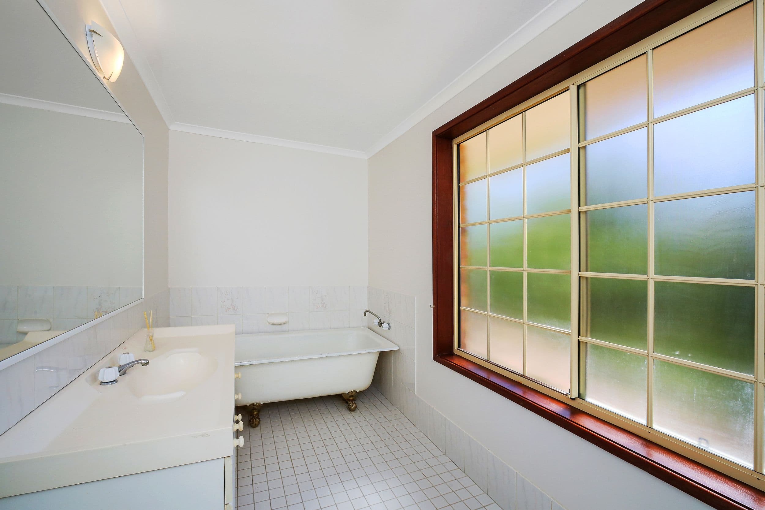 247 Empire Bay Drive, Empire Bay - Thumbnail 5