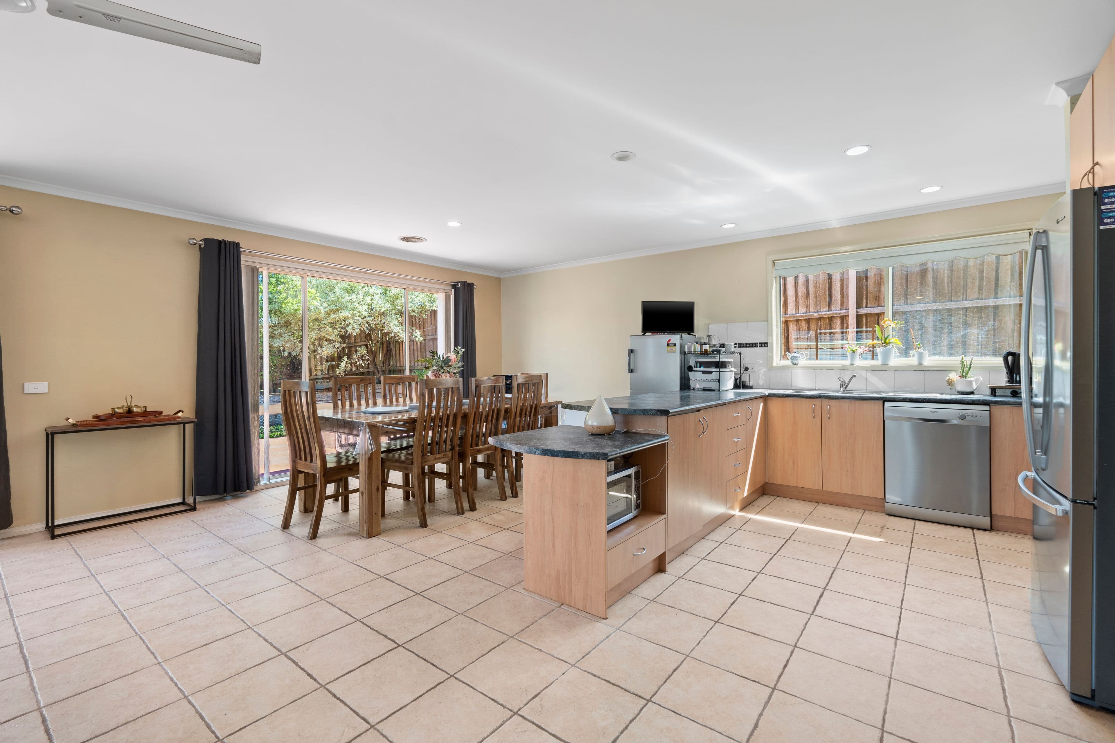 36 Delfin Court, Rowville VIC 3178, Rowville - Thumbnail 6