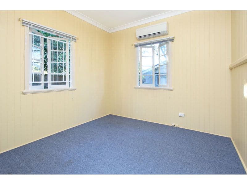 54 Dorrigo Street, STAFFORD HEIGHTS QLD 4053, Stafford Heights - Thumbnail 4