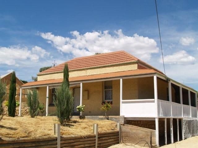 1 Kirby Street, WAIKERIE SA 5330, Waikerie - Image 1