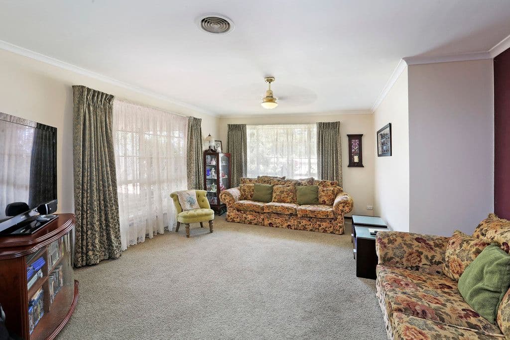 31 Waverley Road, Lara VIC 3212, Lara - Thumbnail 2
