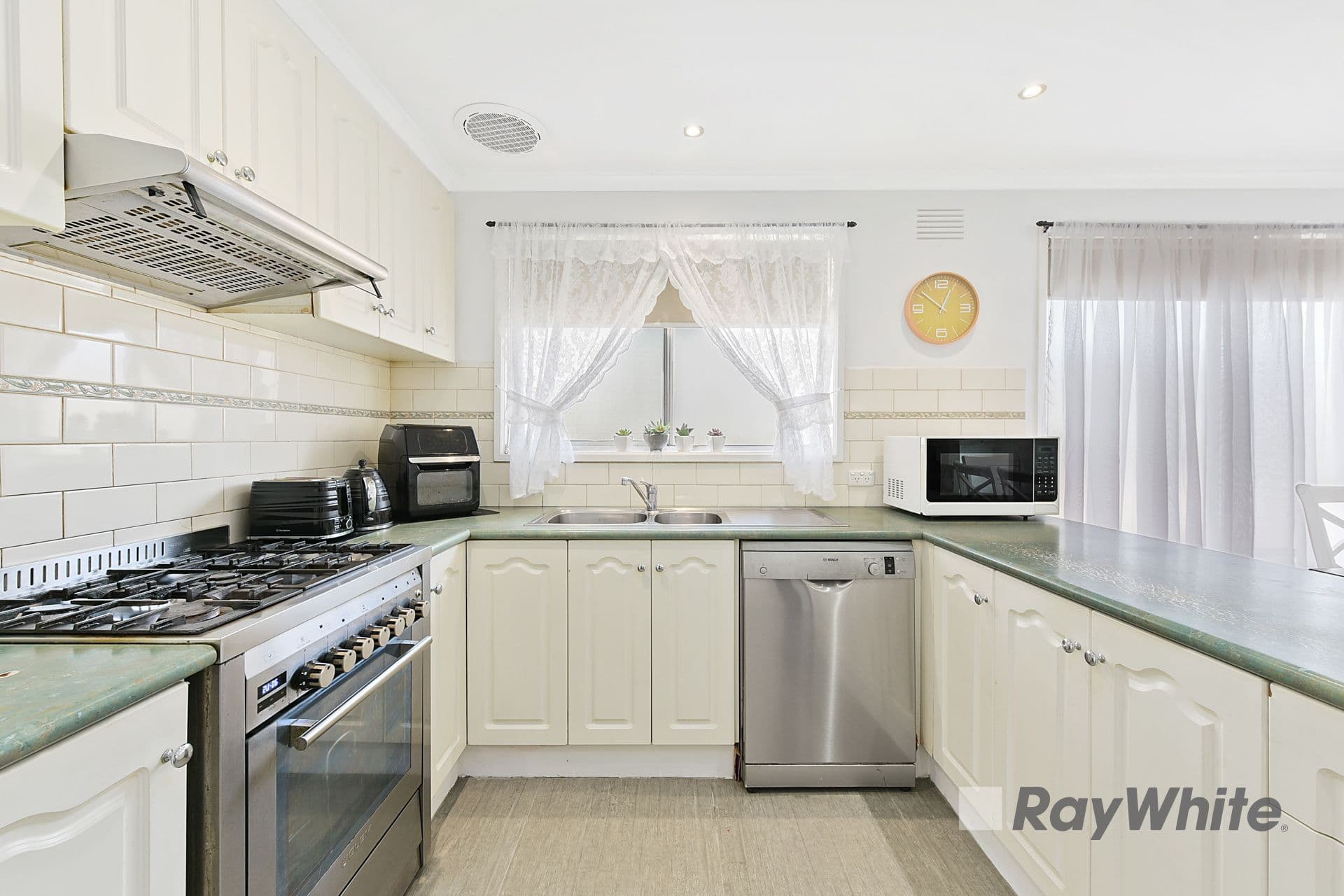 3B Gracillis Court, Endeavour Hills VIC 3802, Endeavour Hills - Thumbnail 7