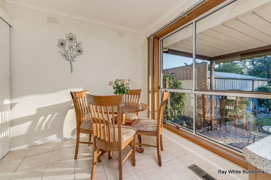 25 Sharpes Road, WATSONIA VIC 3087, Watsonia North - Thumbnail 4