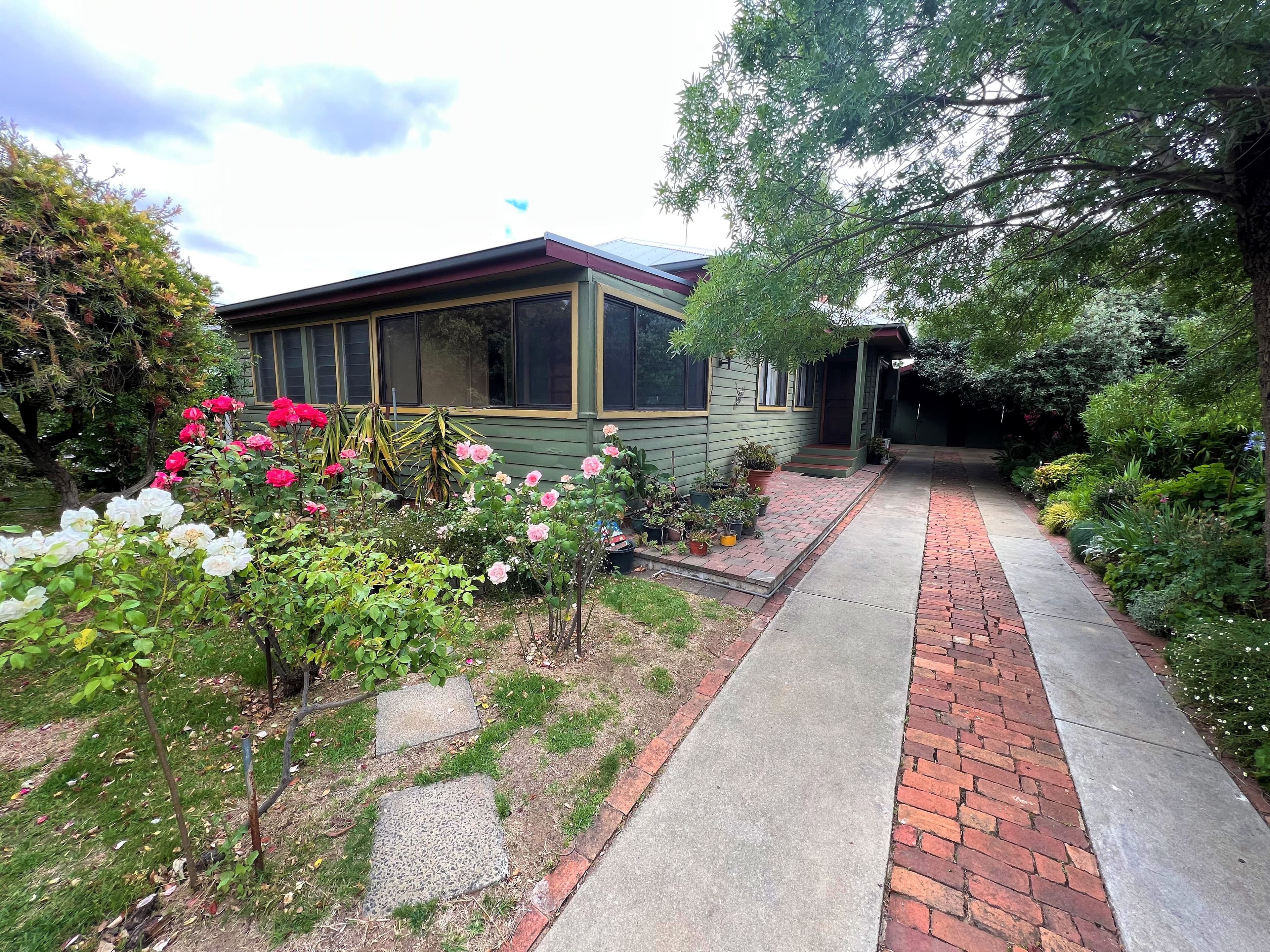 123 Macauley Street, Deniliquin NSW 2710, Deniliquin - Image 1