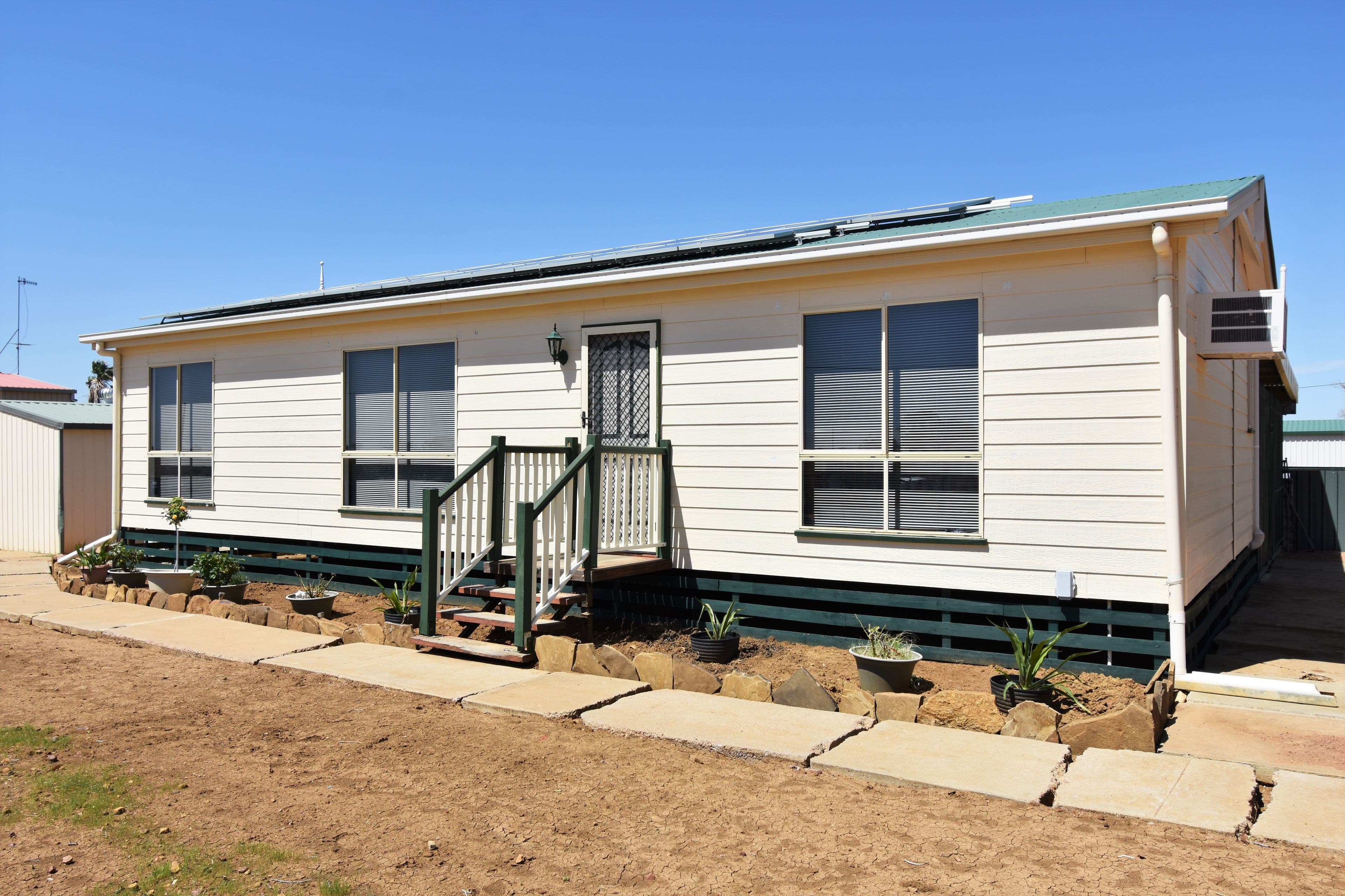 6-8 Mitchell Street, Ilfracombe QLD 4727, Ilfracombe - Thumbnail 2