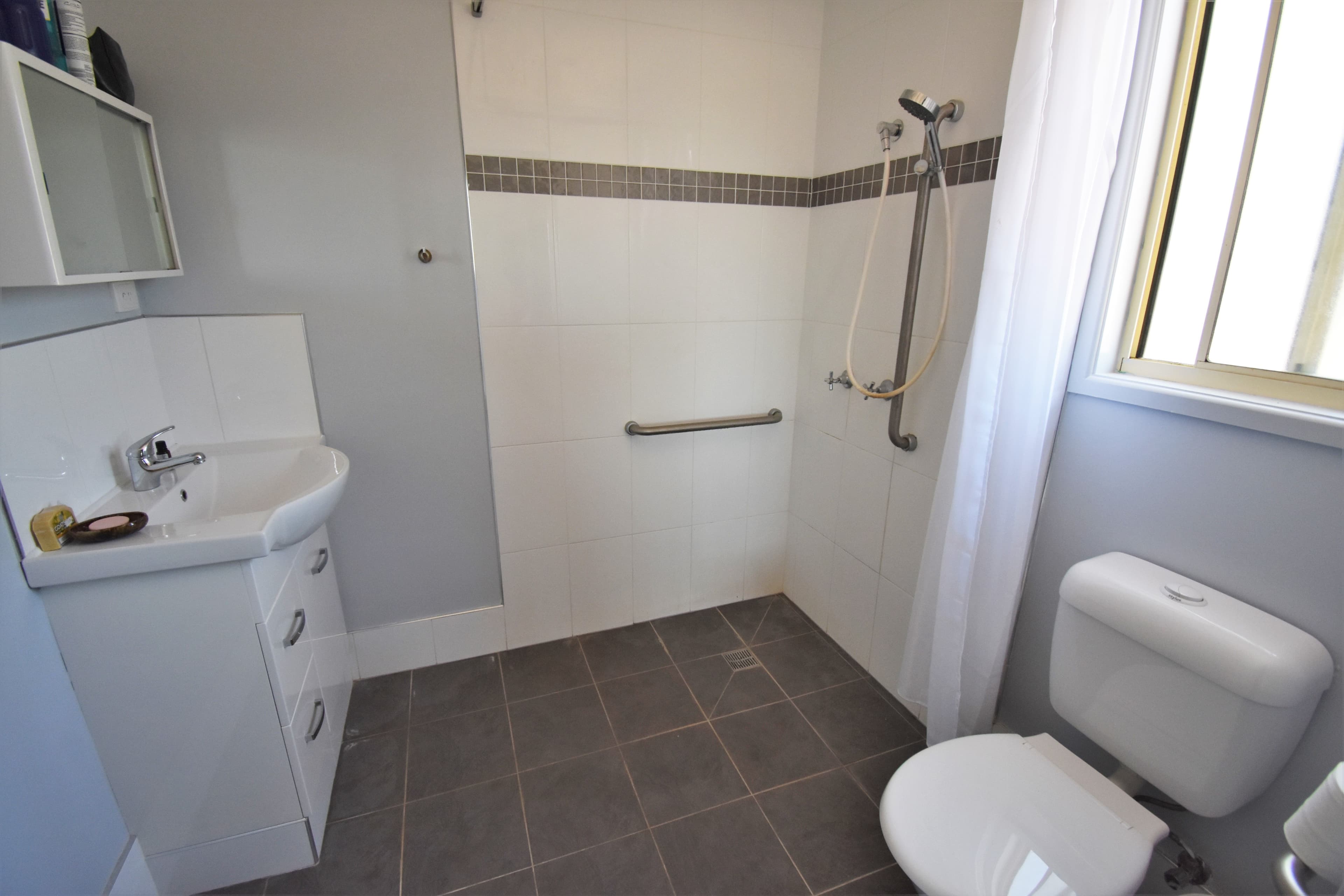 6-8 Mitchell Street, Ilfracombe QLD 4727, Ilfracombe - Thumbnail 8