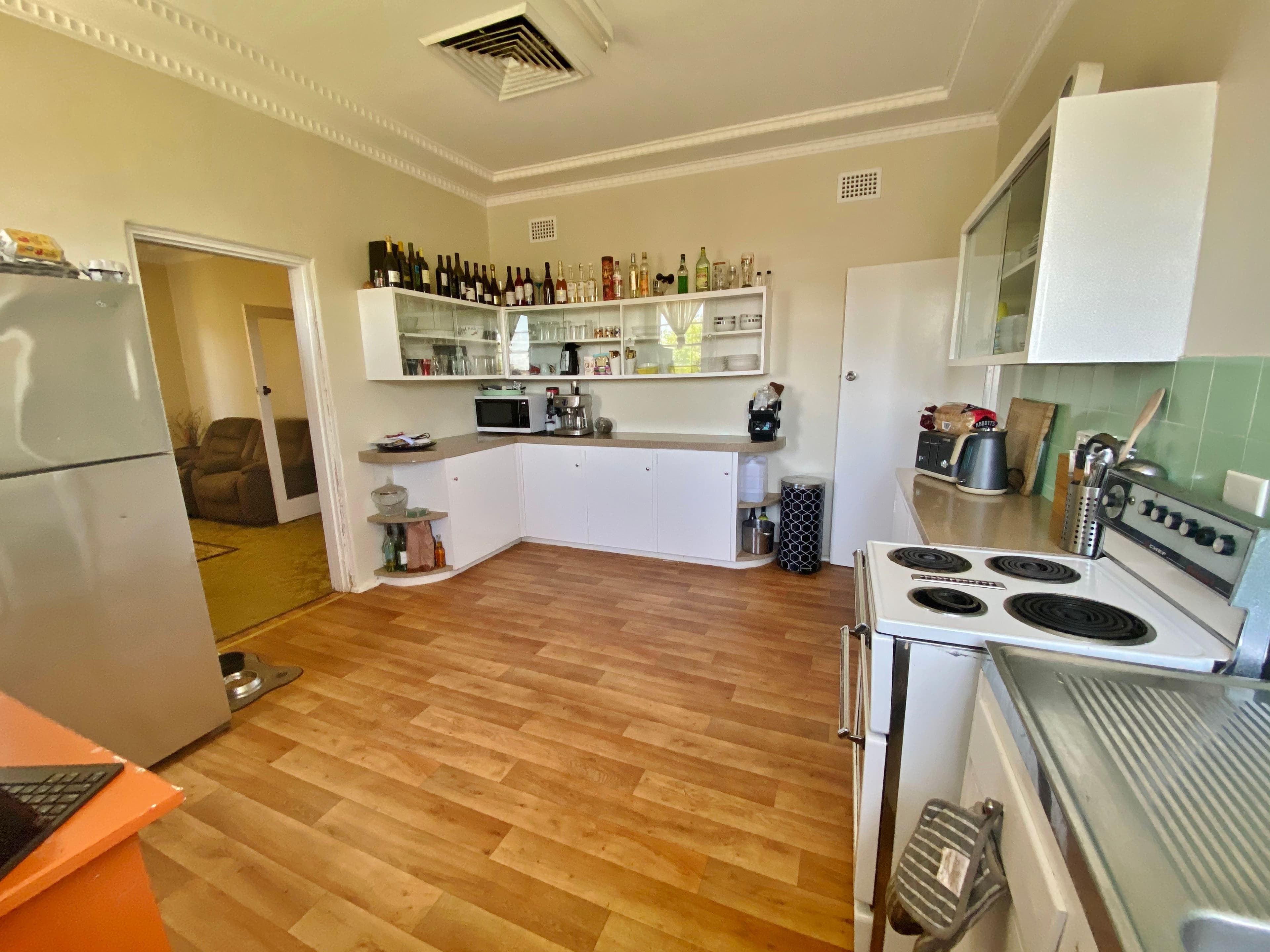 49 Allanan Street, Young NSW 2594, Young - Thumbnail 6