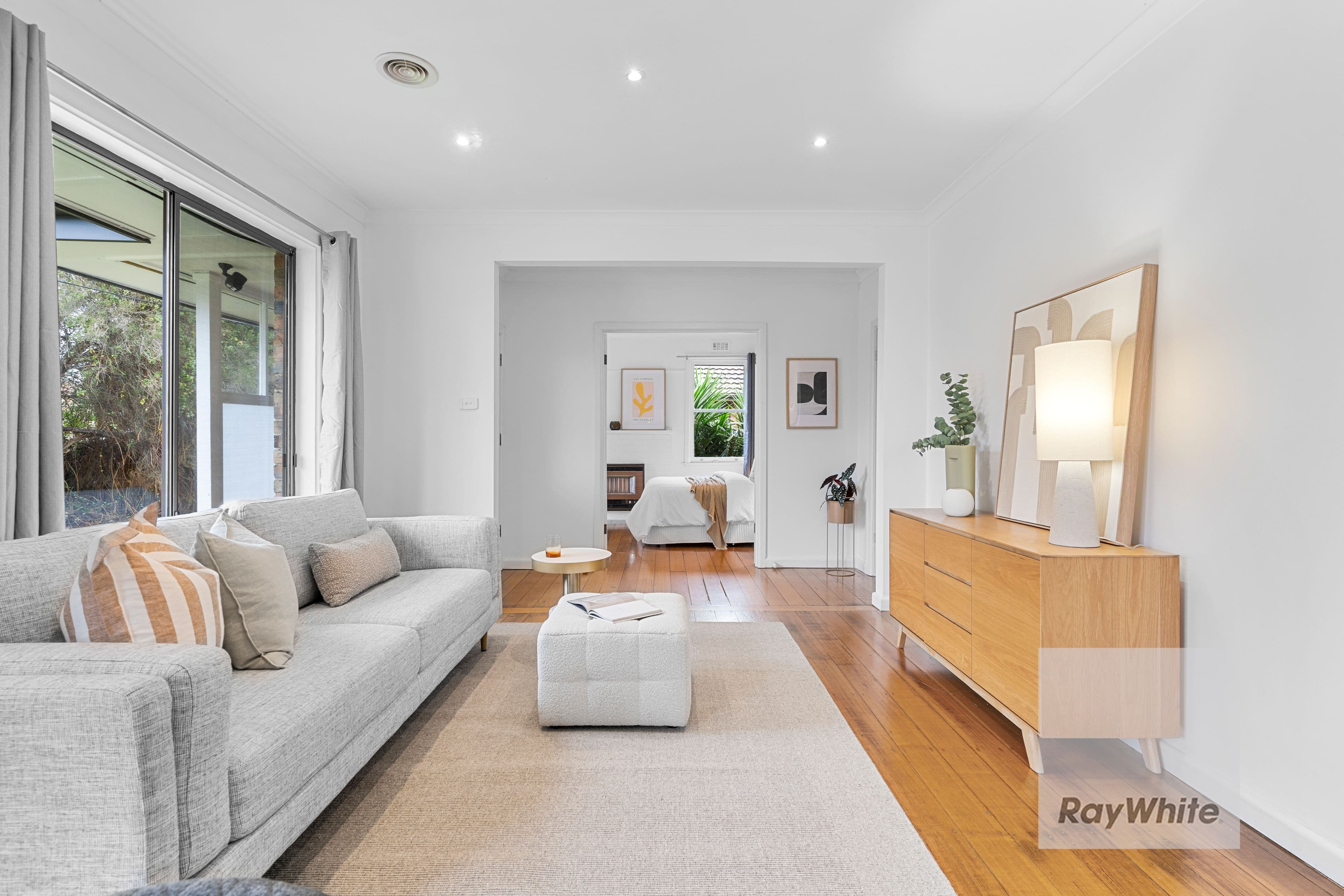 22 Winter Crescent, Reservoir VIC 3073, Reservoir - Thumbnail 2