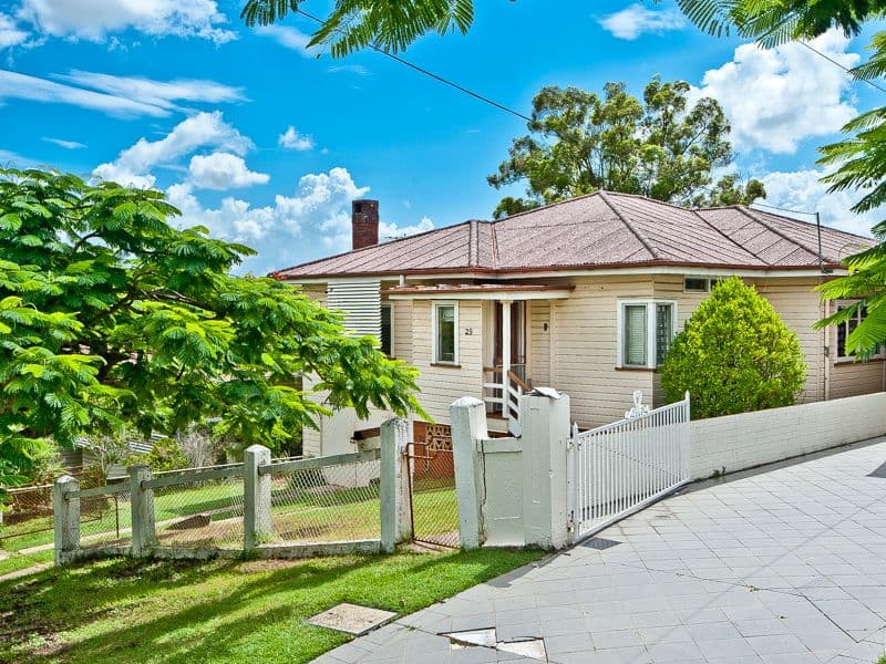 29 Philip Street, Hawthorne QLD 4171, Hawthorne - Thumbnail 2