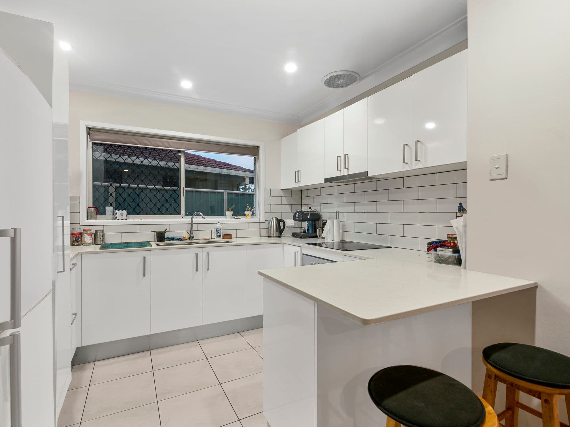 19 Cairns Avenue, Palm Beach QLD 4221, Palm Beach - Thumbnail 2