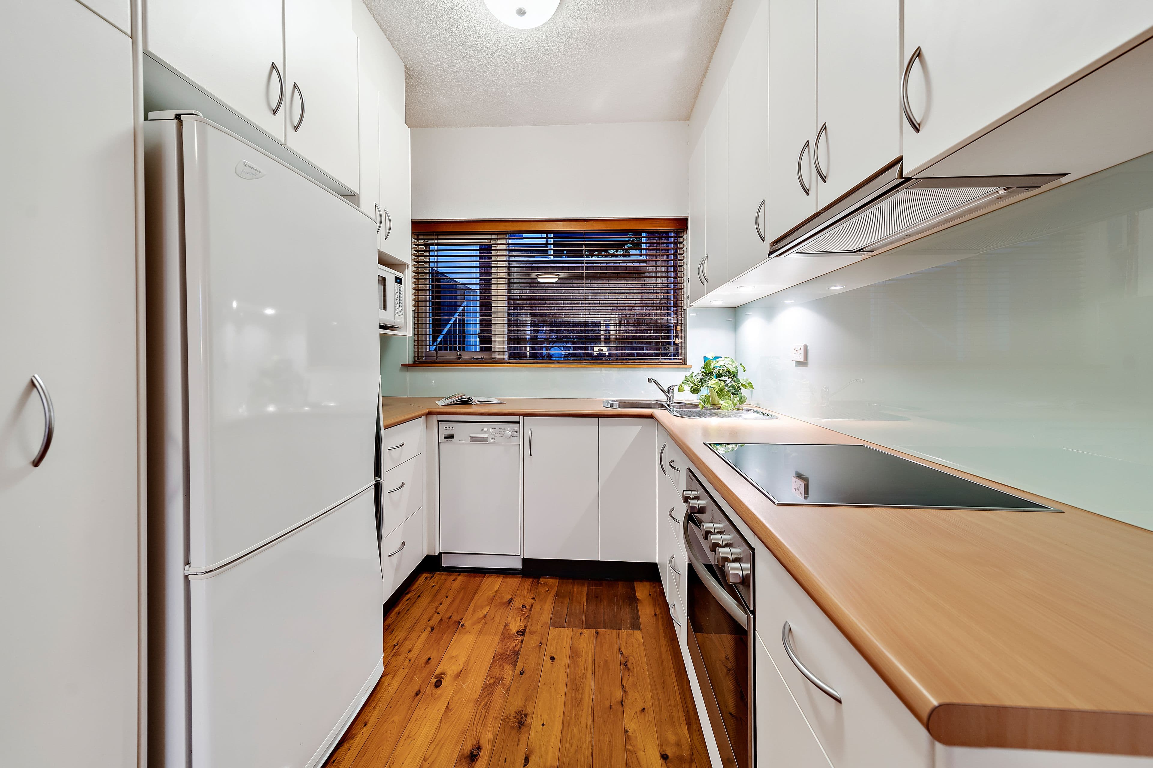 11 Earle Street, Lyneham ACT 2602, Lyneham - Thumbnail 2