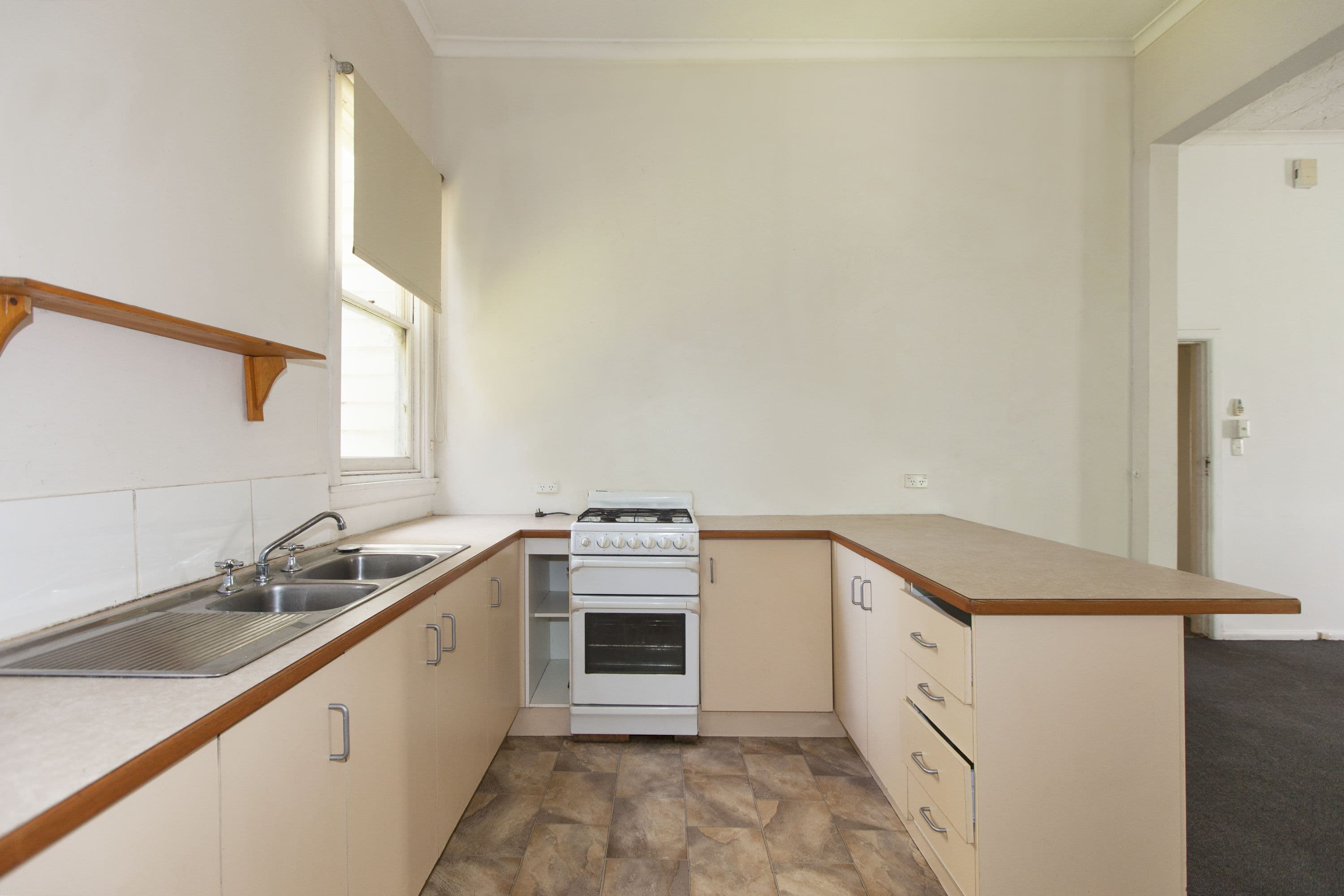 10 Lambert Street, Ararat VIC 3377, Ararat - Thumbnail 4