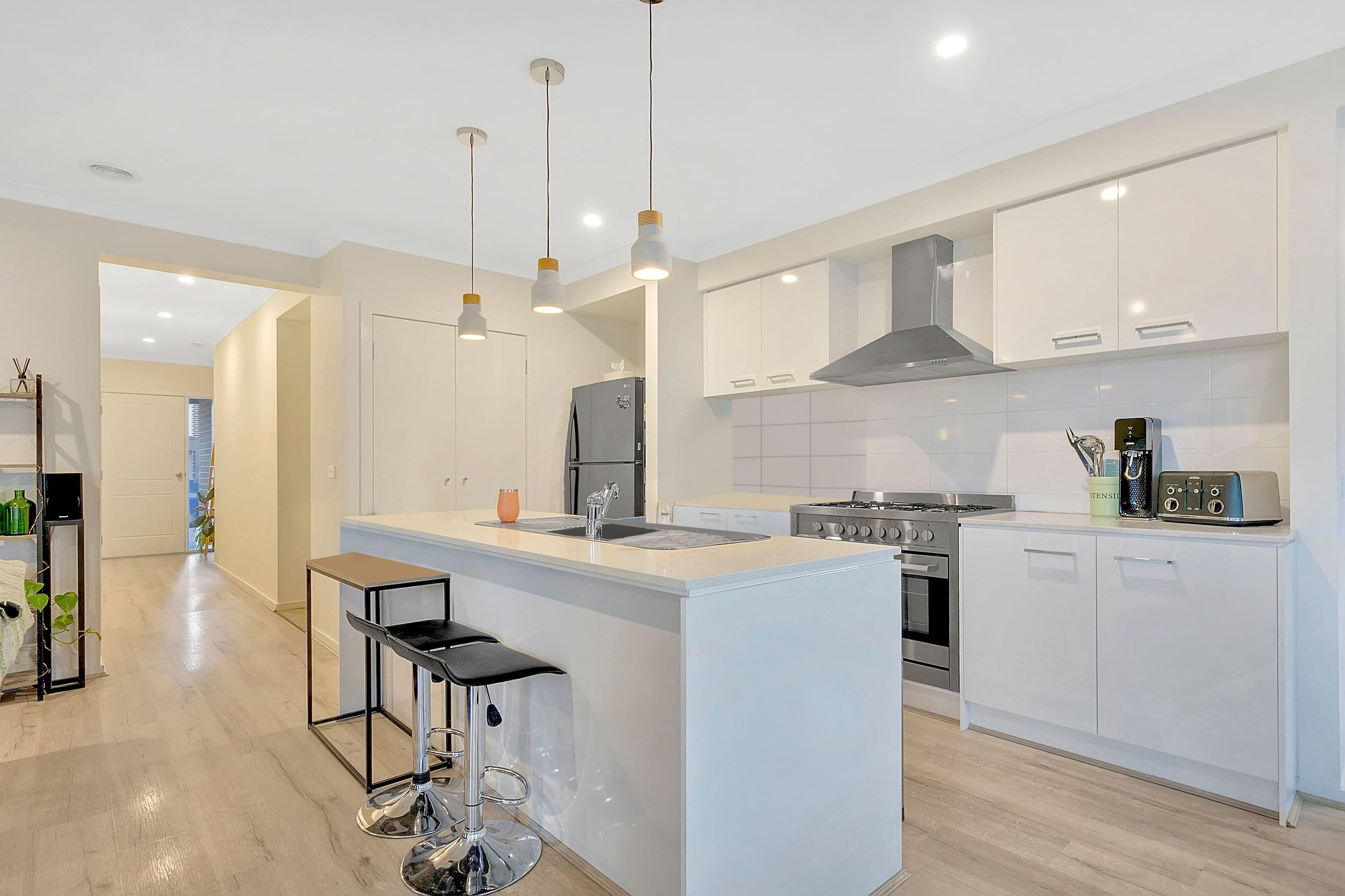 10 Namadgi Street, Wollert VIC 3750, Wollert - Thumbnail 2
