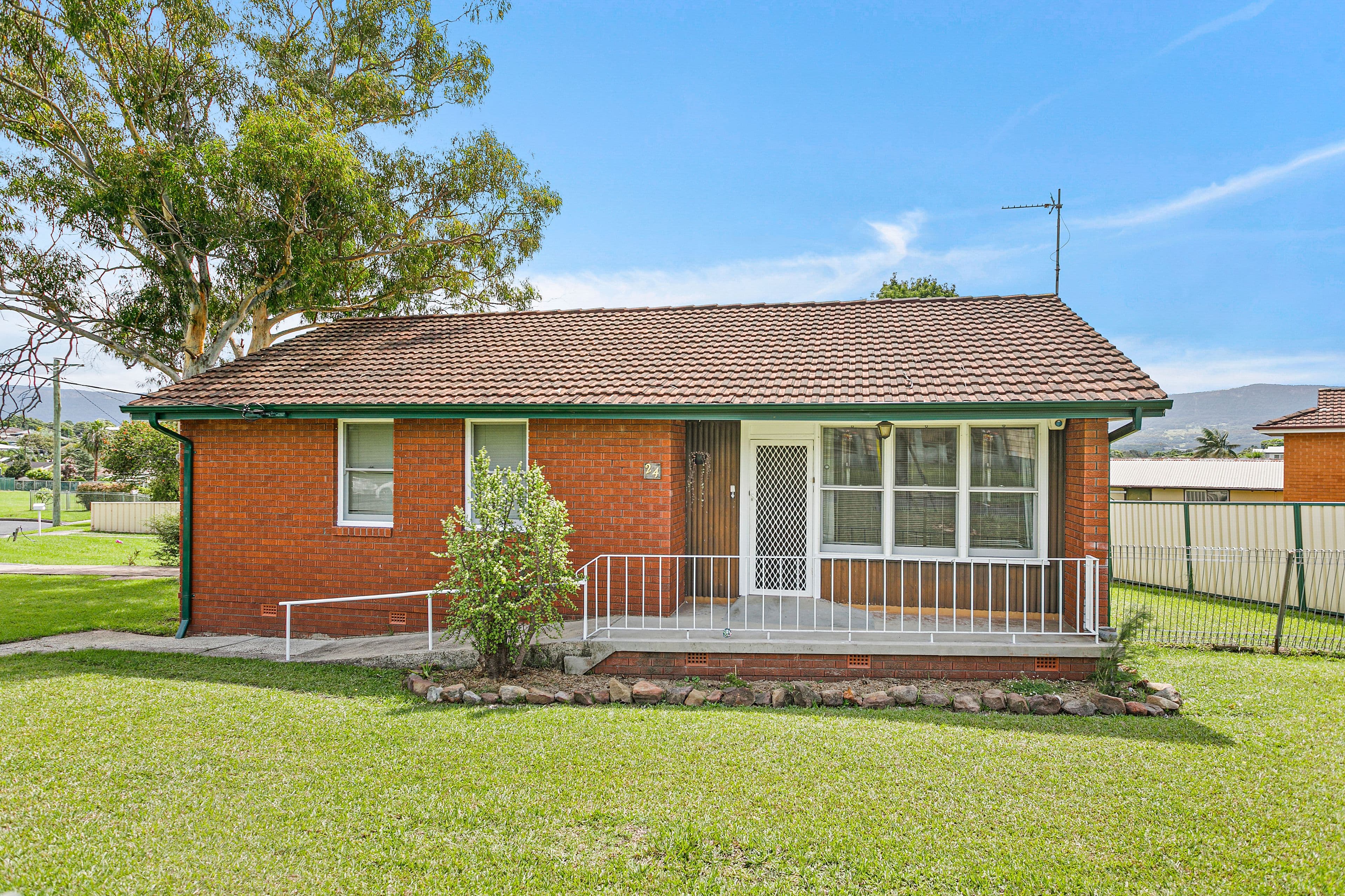 24 Galong Crescent, Koonawarra NSW 2530, Koonawarra - Thumbnail 2