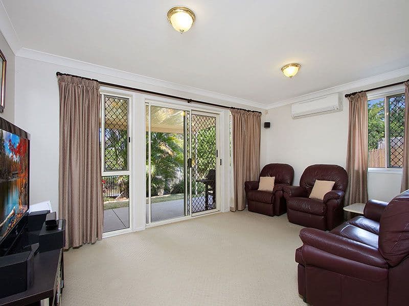 22 Cowra Street, TANAH MERAH QLD 4128, Tanah Merah - Thumbnail 3