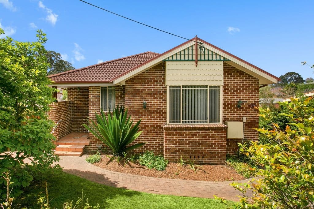 37C Lakeside Road, Eastwood - Image 1