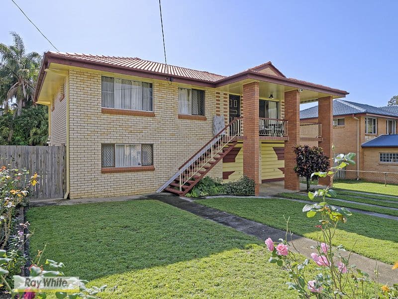 24 Alkooie Avenue, Clontarf QLD 4019, Clontarf - Thumbnail 2