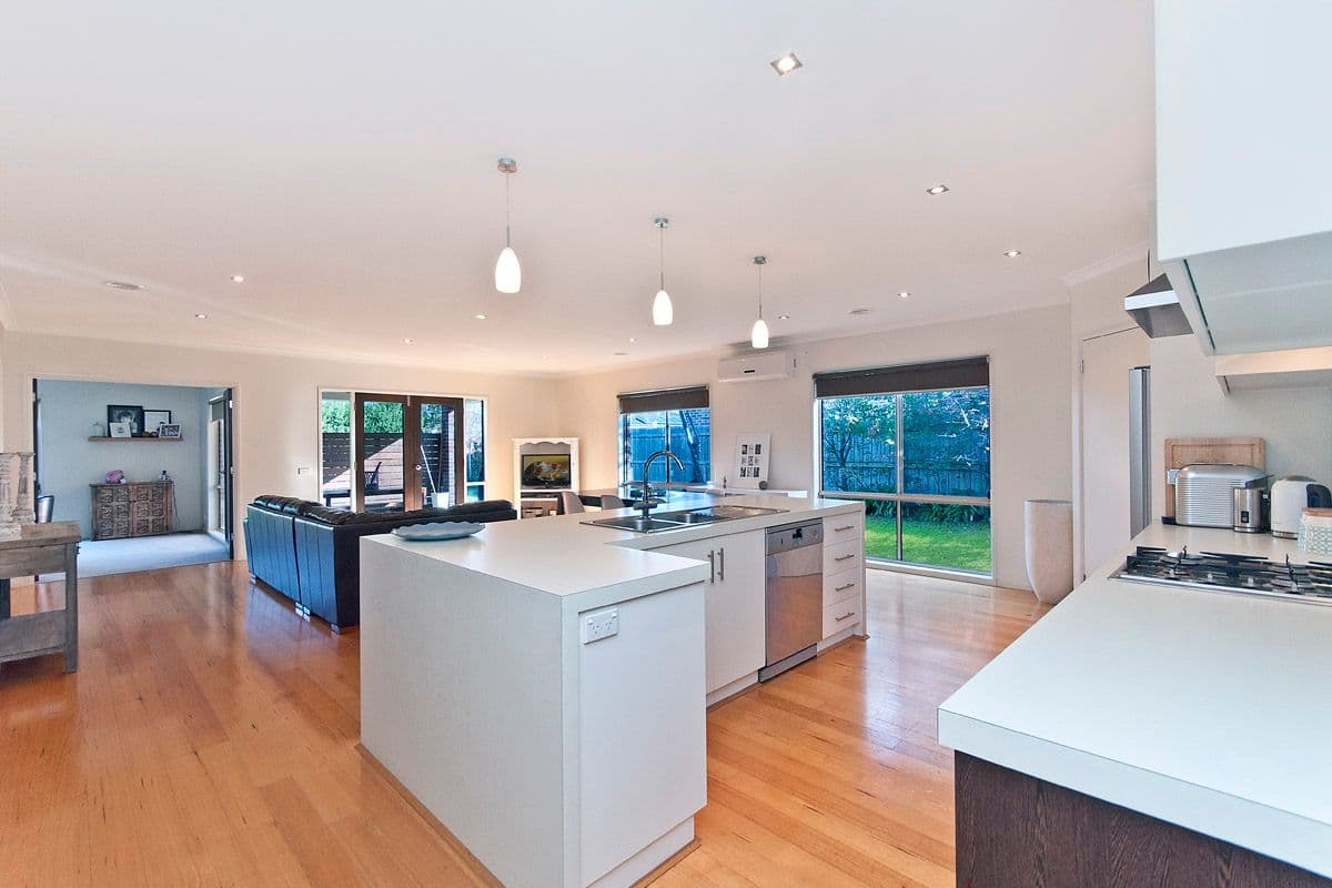 6 Booval Drive, WARRNAMBOOL VIC 3280, Warrnambool - Thumbnail 2