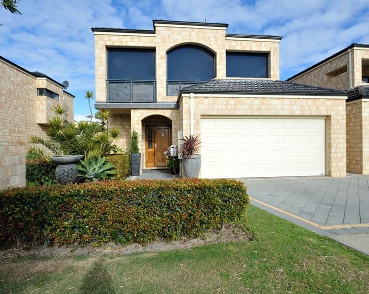 2-7 Victoria Street, ROCKINGHAM WA 6168, Rockingham - Thumbnail 2