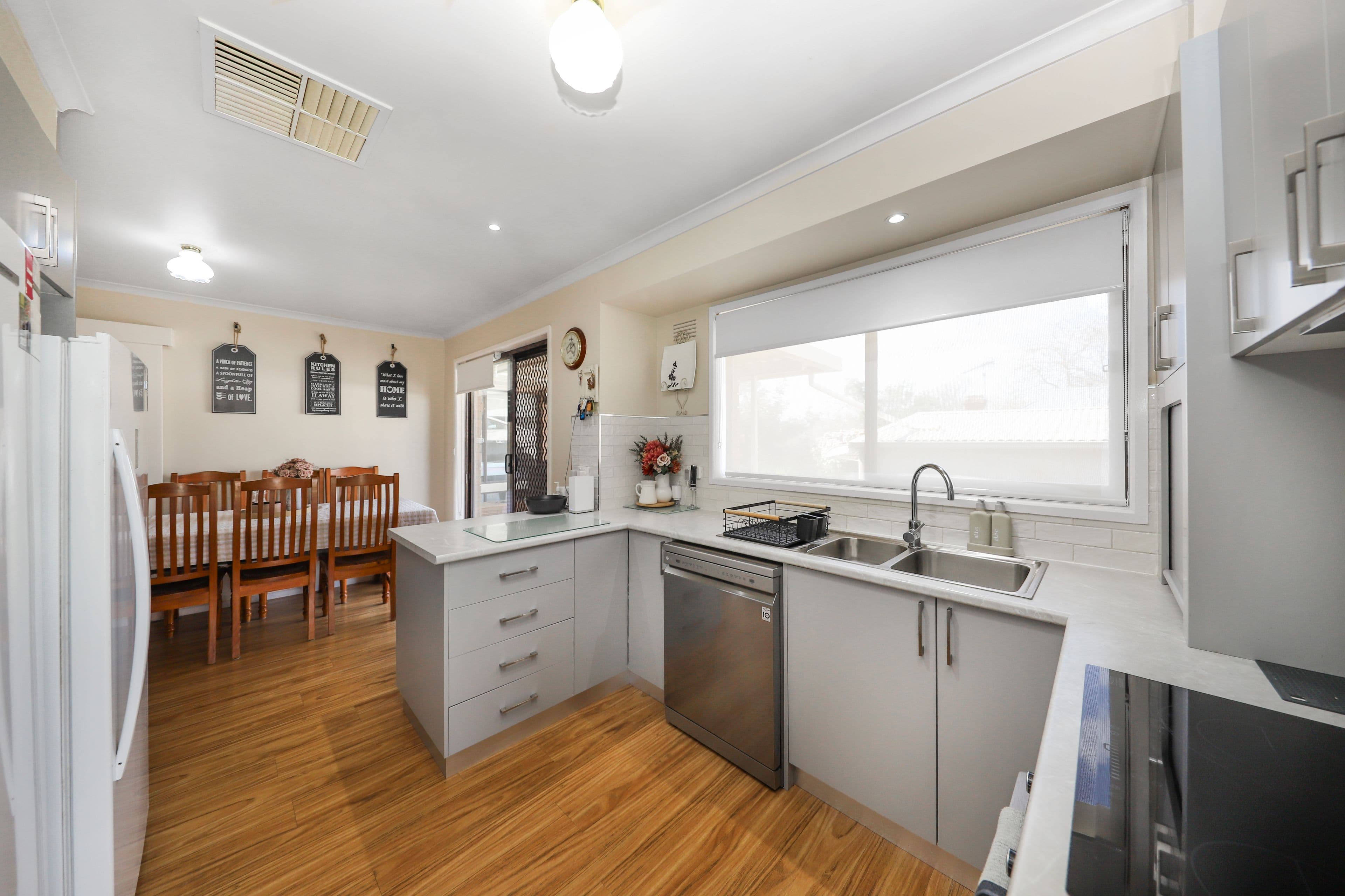 11 Clarke Street, Tumut NSW 2720, Tumut - Thumbnail 3