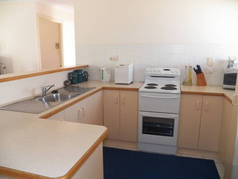 22 Beak Street, NEW AUCKLAND QLD 4680, New Auckland - Thumbnail 5