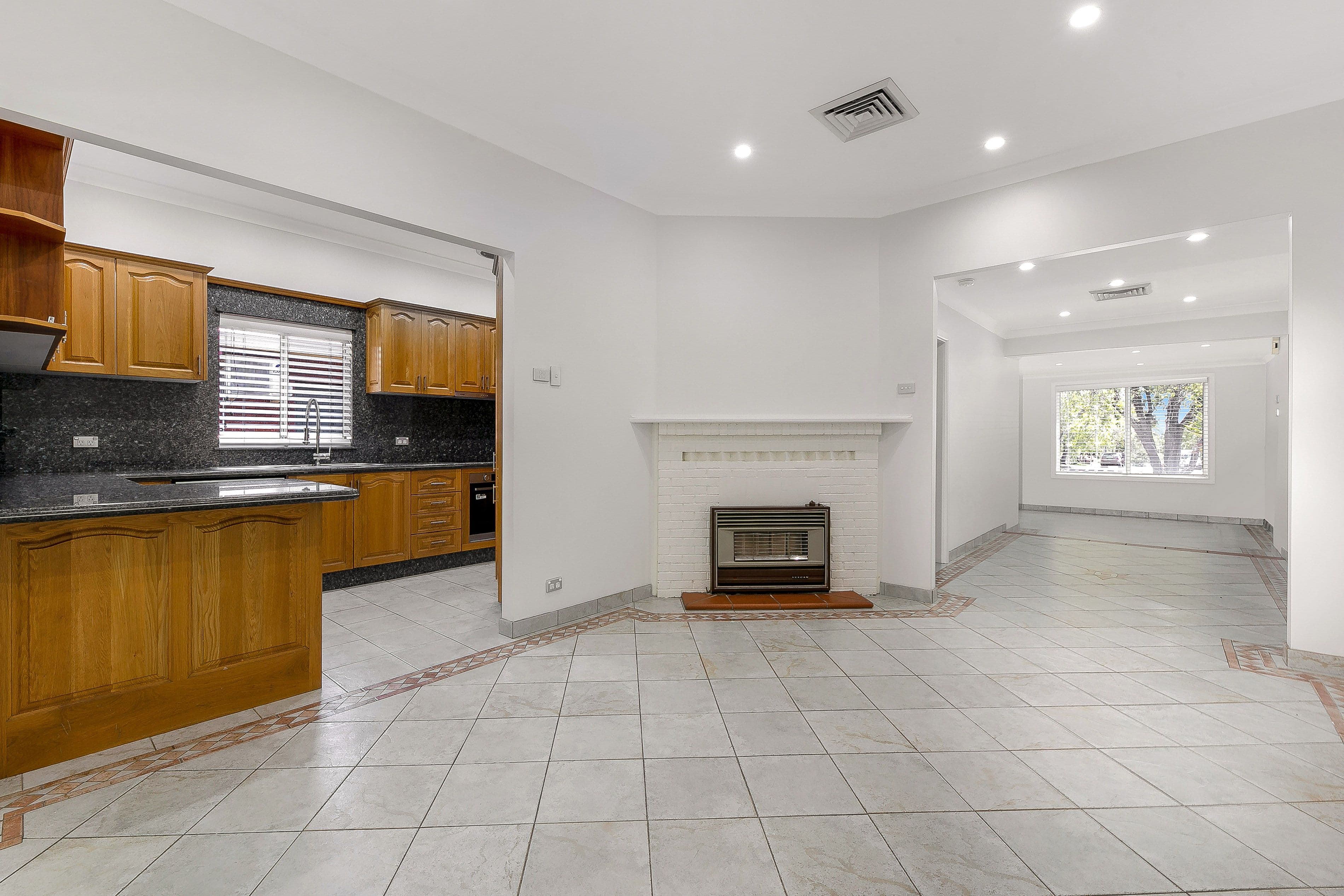 91 Virgil Avenue, Chester Hill NSW 2162, Chester Hill - Thumbnail 4