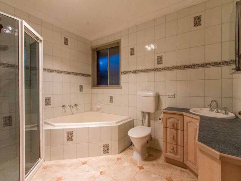 61 Lindrum Road, FRANKSTON VIC 3199, Frankston - Thumbnail 4
