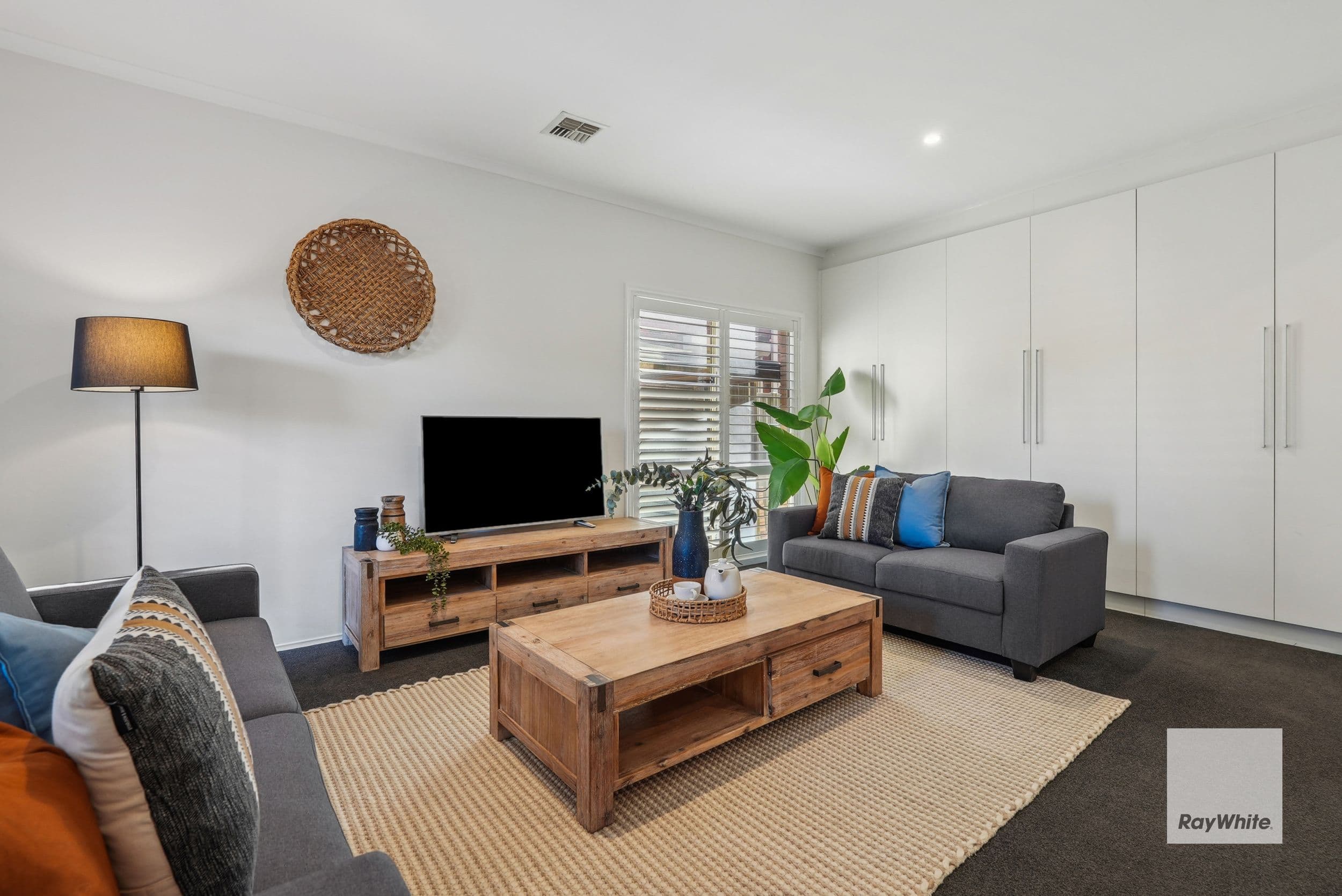 8 Chisholm Place, Wyndham Vale VIC 3024, Wyndham Vale - Thumbnail 3