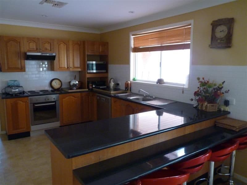 31 Sapphire Street, DUBBO NSW 2830, Dubbo - Thumbnail 2