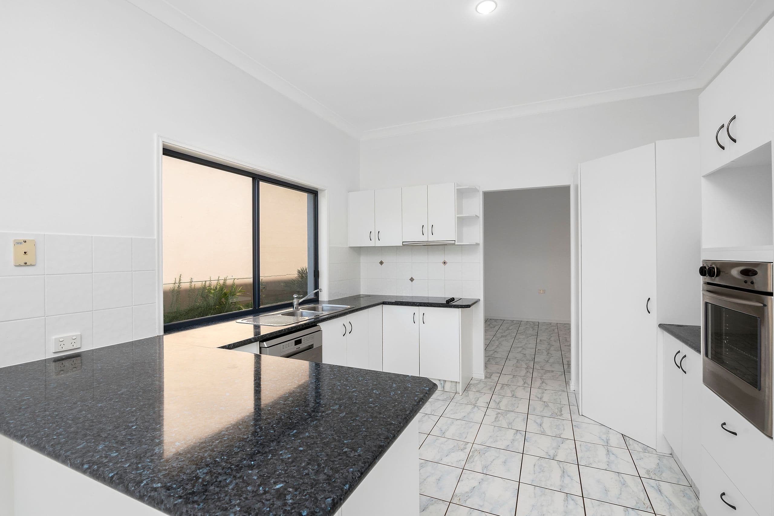 1 Numalla Court, Elanora QLD 4221, Elanora - Thumbnail 3