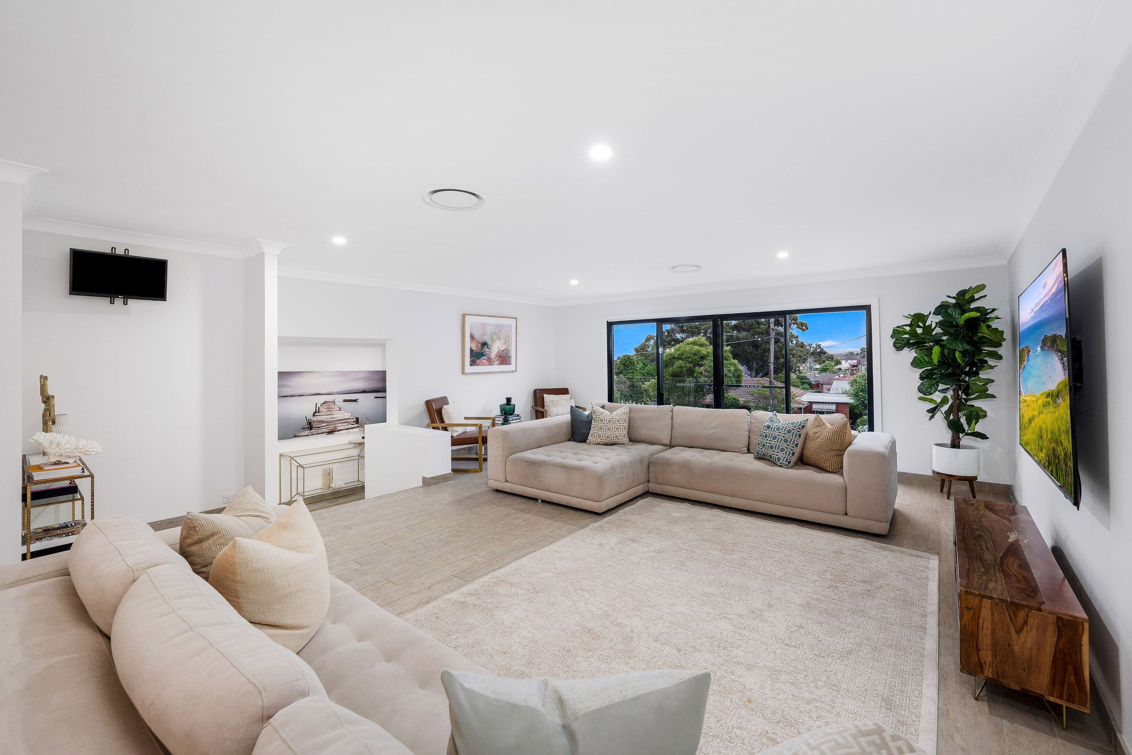 44 Donington Avenue, Georges Hall NSW 2198, Georges Hall - Thumbnail 2