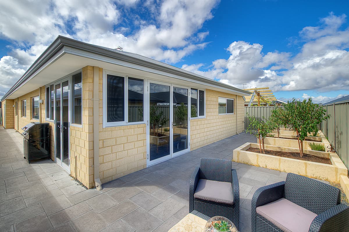 21 Silvereye Street, Kealy, Kealy - Image 1