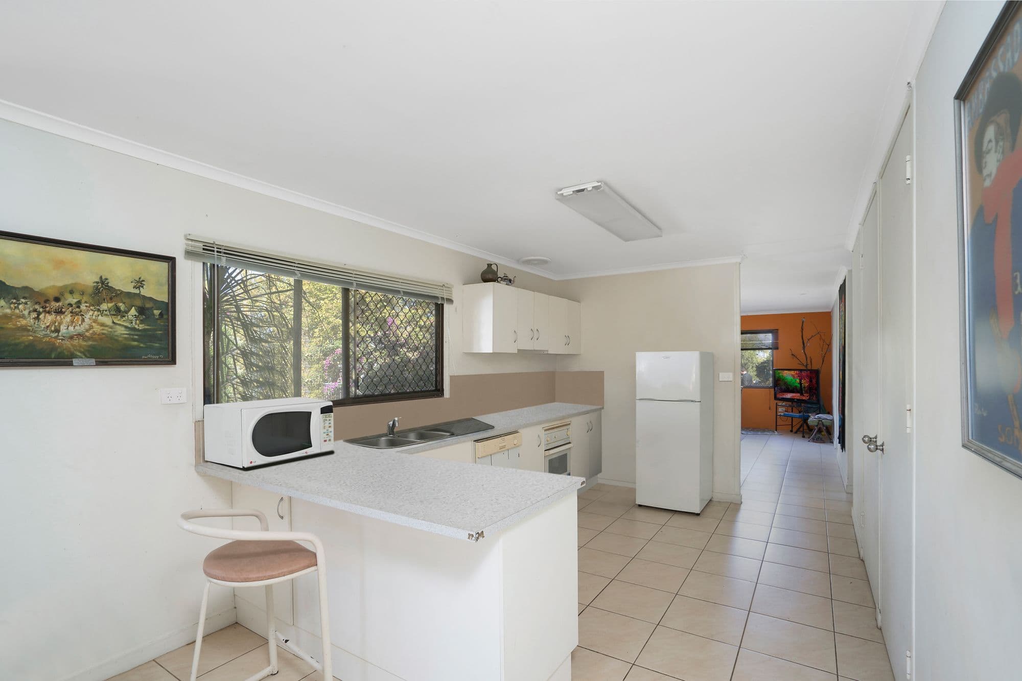 6 Cannon Street, Southport QLD 4215, Southport - Thumbnail 4