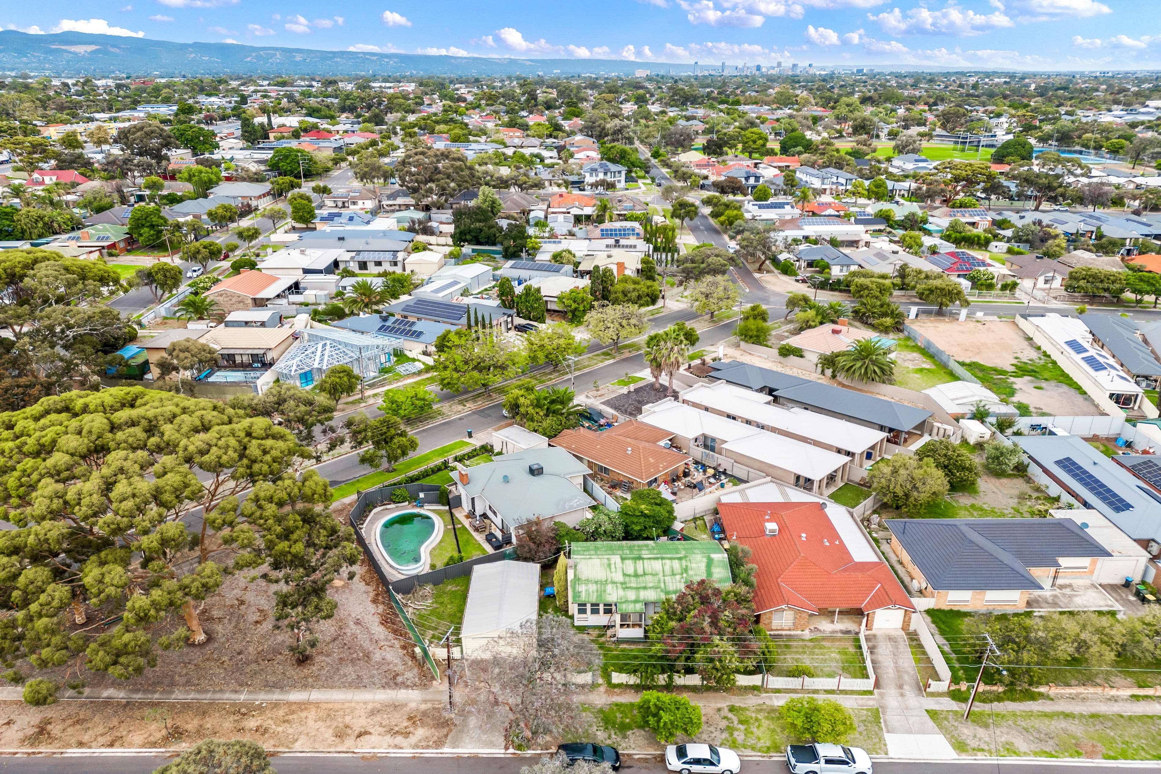 27 Melrose Avenue, Clearview SA 5085, Clearview - Thumbnail 2