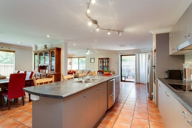 26 Mapleton Crescent, Forest Lake QLD 4078, Forest Lake - Thumbnail 7
