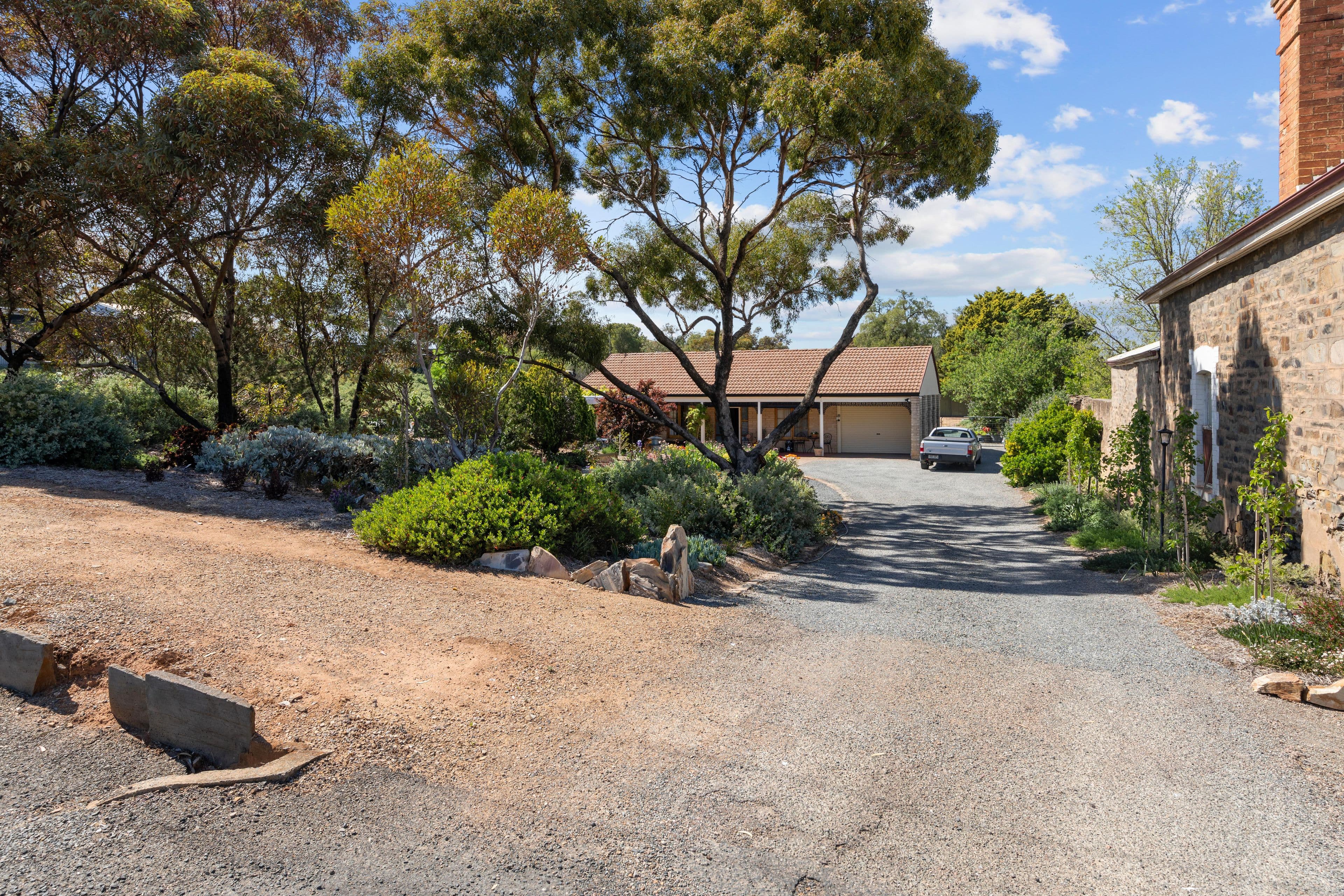 10 Bridge Street East, Burra SA 5417, Burra - Thumbnail 2