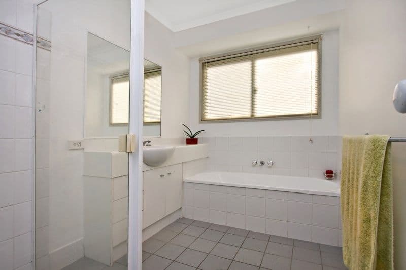 14 Rushton Court, MERRIMAC QLD 4226, Merrimac - Thumbnail 7