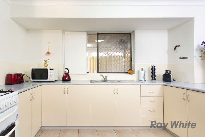 49a Hanrahan Loop, Kardinya WA 6163, Kardinya - Thumbnail 3