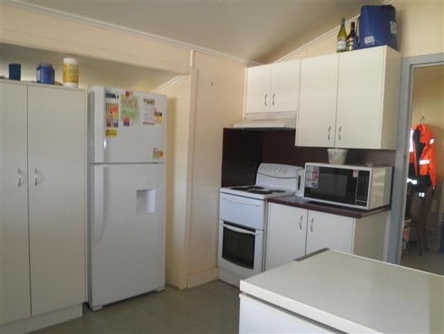 74 Northern Road, ROMA QLD 4455, Roma - Thumbnail 3
