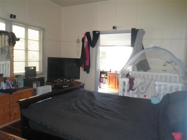 74 Northern Road, ROMA QLD 4455, Roma - Thumbnail 4