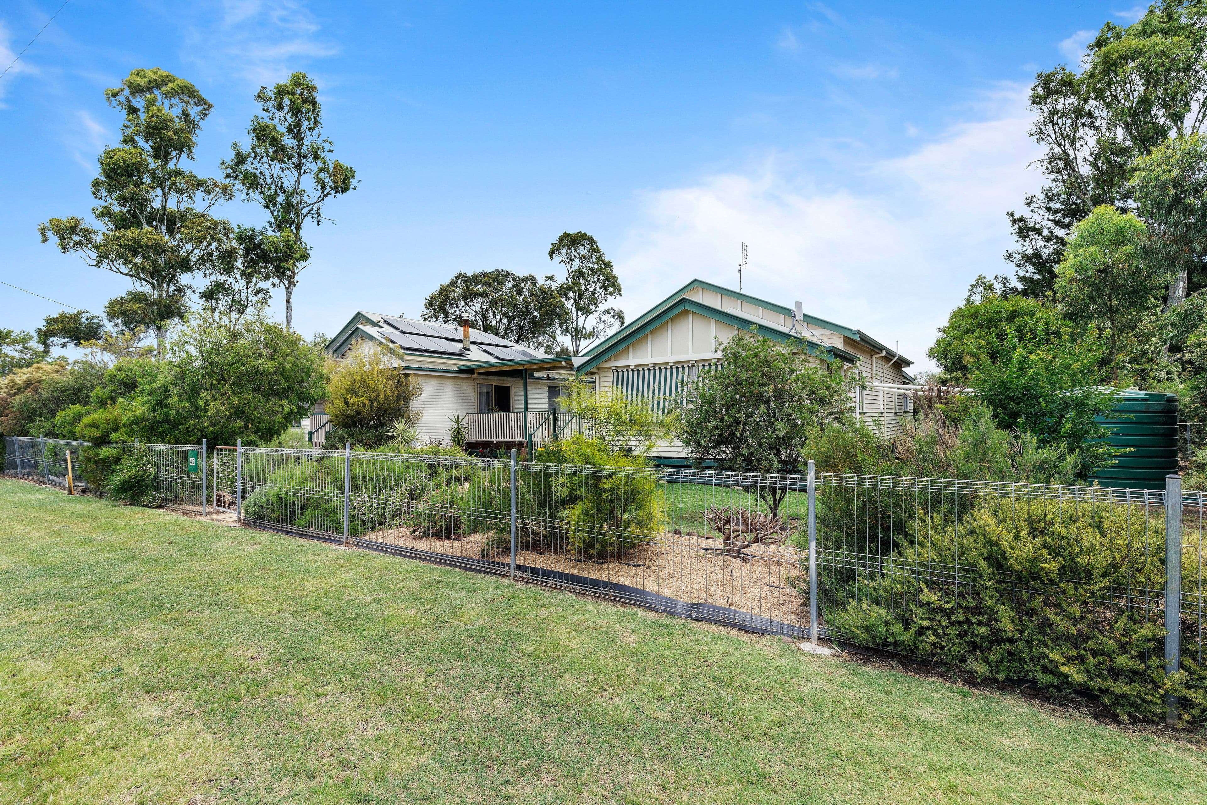 42 Railway Street, Cambooya QLD 4358, Cambooya - Thumbnail 2