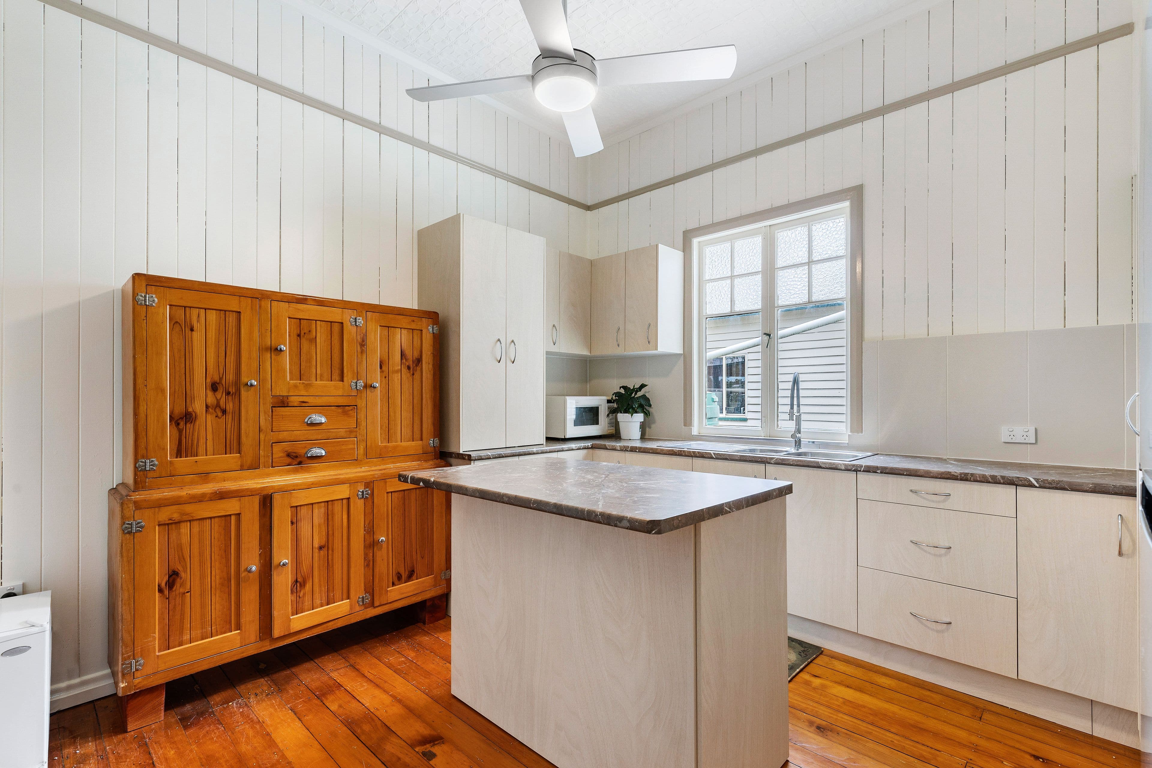 42 Railway Street, Cambooya QLD 4358, Cambooya - Thumbnail 3