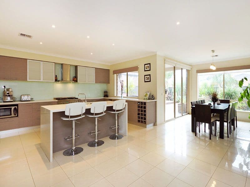 14 Teeside Way, KEYSBOROUGH VIC 3173, Keysborough - Thumbnail 2
