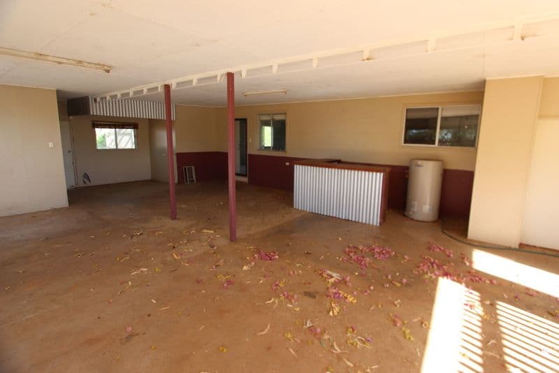 94 Hill Street, AUGATHELLA QLD 4477, Augathella - Thumbnail 5
