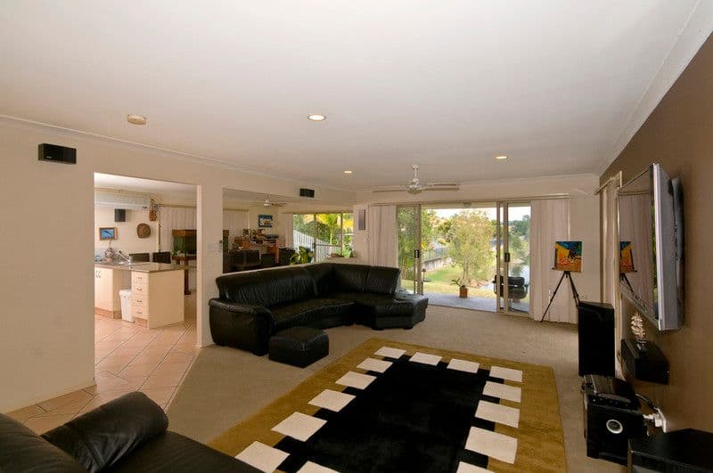 7 Gardendale Crescent, BURLEIGH WATERS QLD 4220, Burleigh Waters - Thumbnail 8