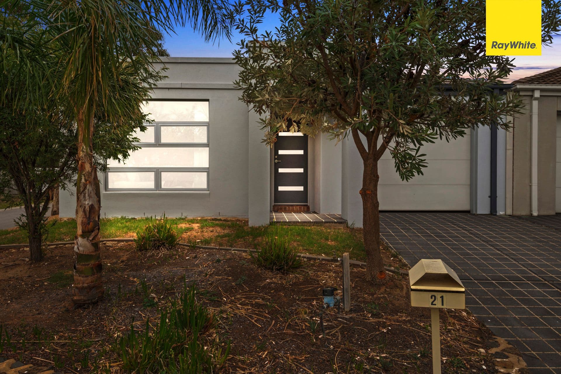 21 Dominion Terrace, Truganina VIC 3029, Truganina - Thumbnail 2