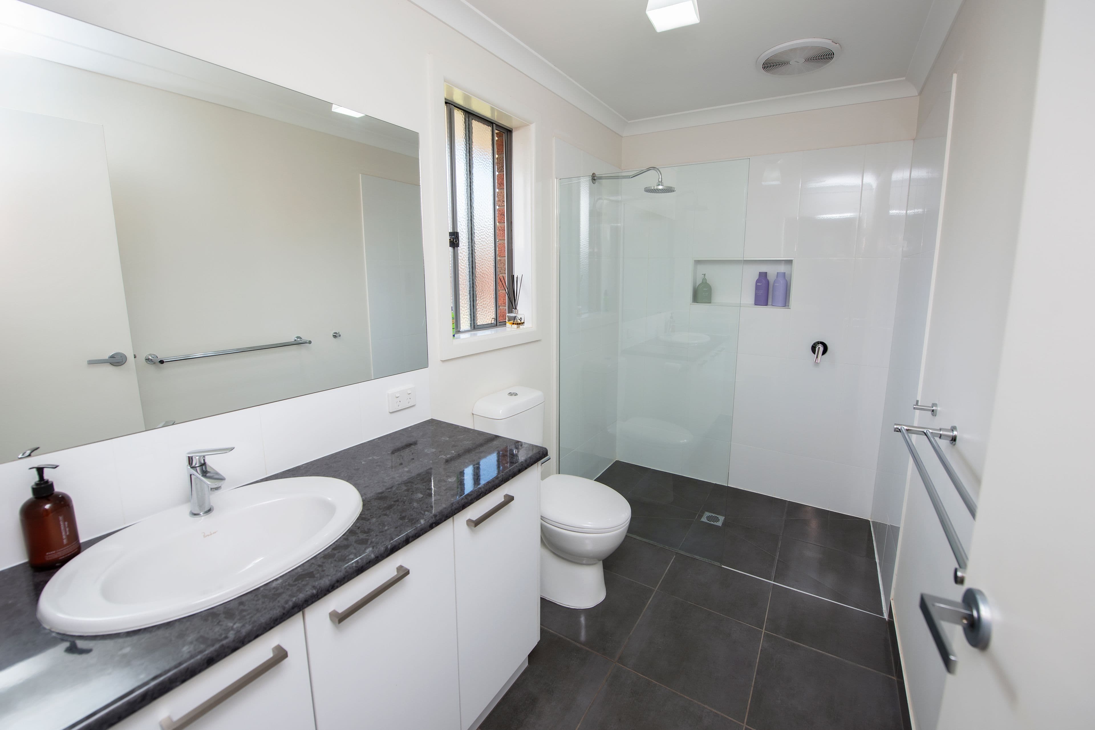 35 Tower Avenue, Swan Hill VIC 3585, Swan Hill - Thumbnail 6
