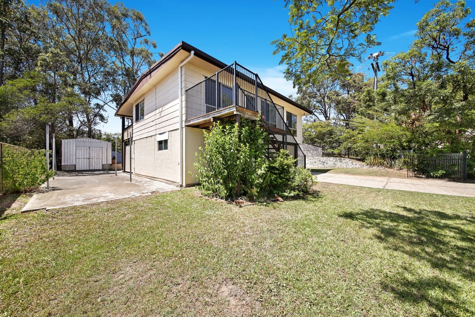 29 Hocking Street, Arundel QLD 4214, Arundel - Thumbnail 2